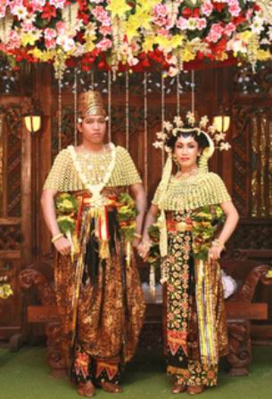 pakaian-adat-Jawa-Timur-pakaian-tradisional-Jawa-Timur