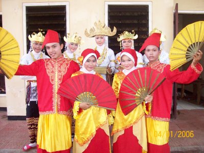 Tarian Adat di Nusantara  Budaya Nusantara